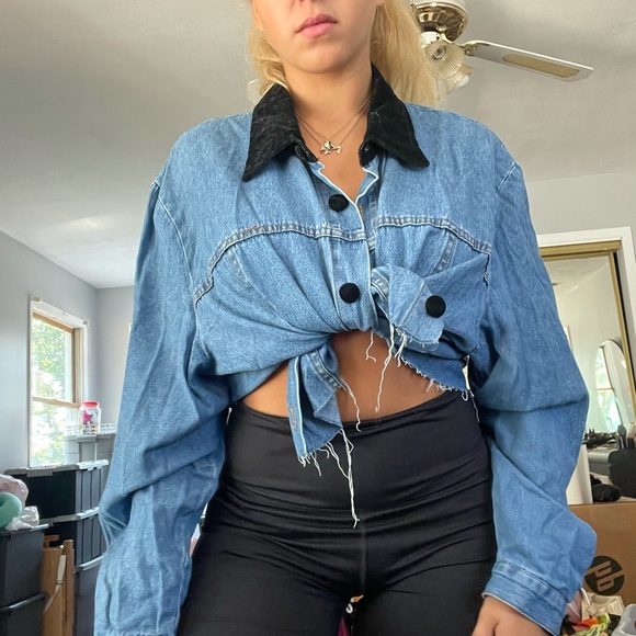 DELTA BURKE Size 2X Denim Distressed Jacket - Picture 3 of 6